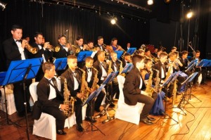 banda 06