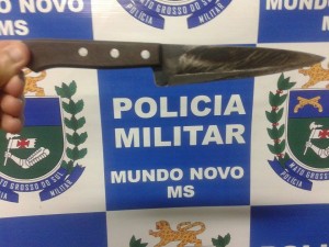 Homem ameaçava cliente em bar
