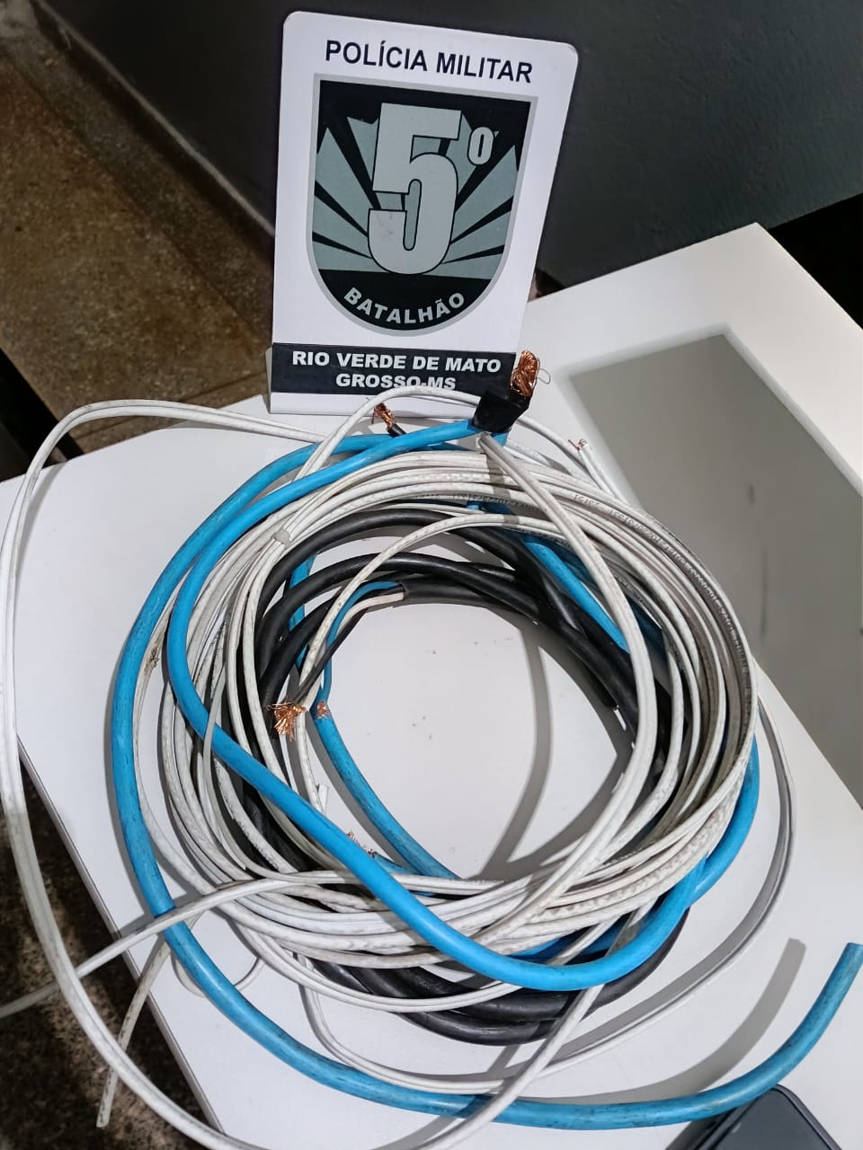 Polícia Militar prende homem por furto de fiação elétrica, desacato e resistência em Rio Verde