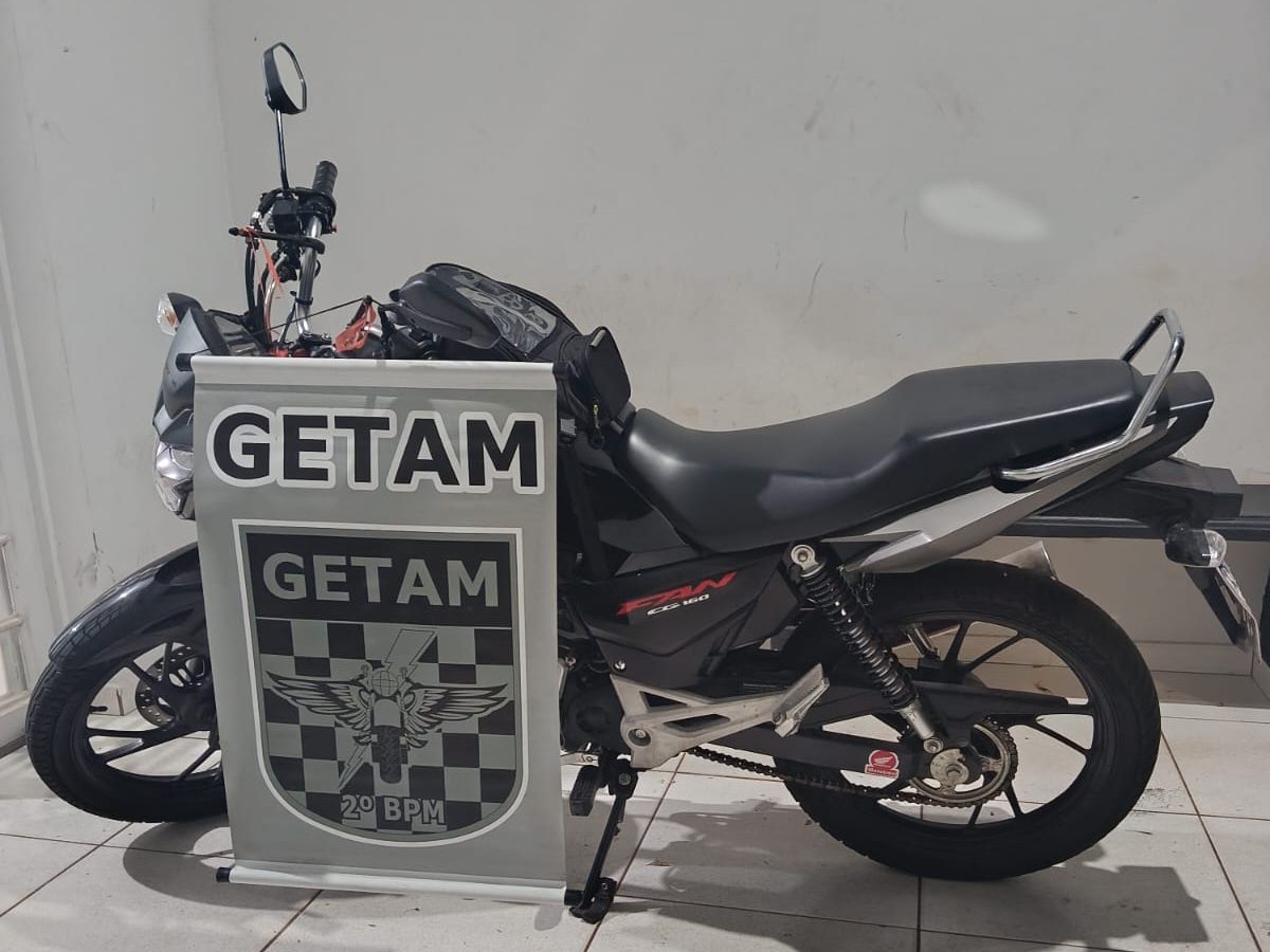 Polícia Militar em Três Lagoas realiza prisão de motociclista por direção perigosa de veículo Polícia Militar em Três Lagoas realiza prisão de motociclista por direção perigosa de veículo