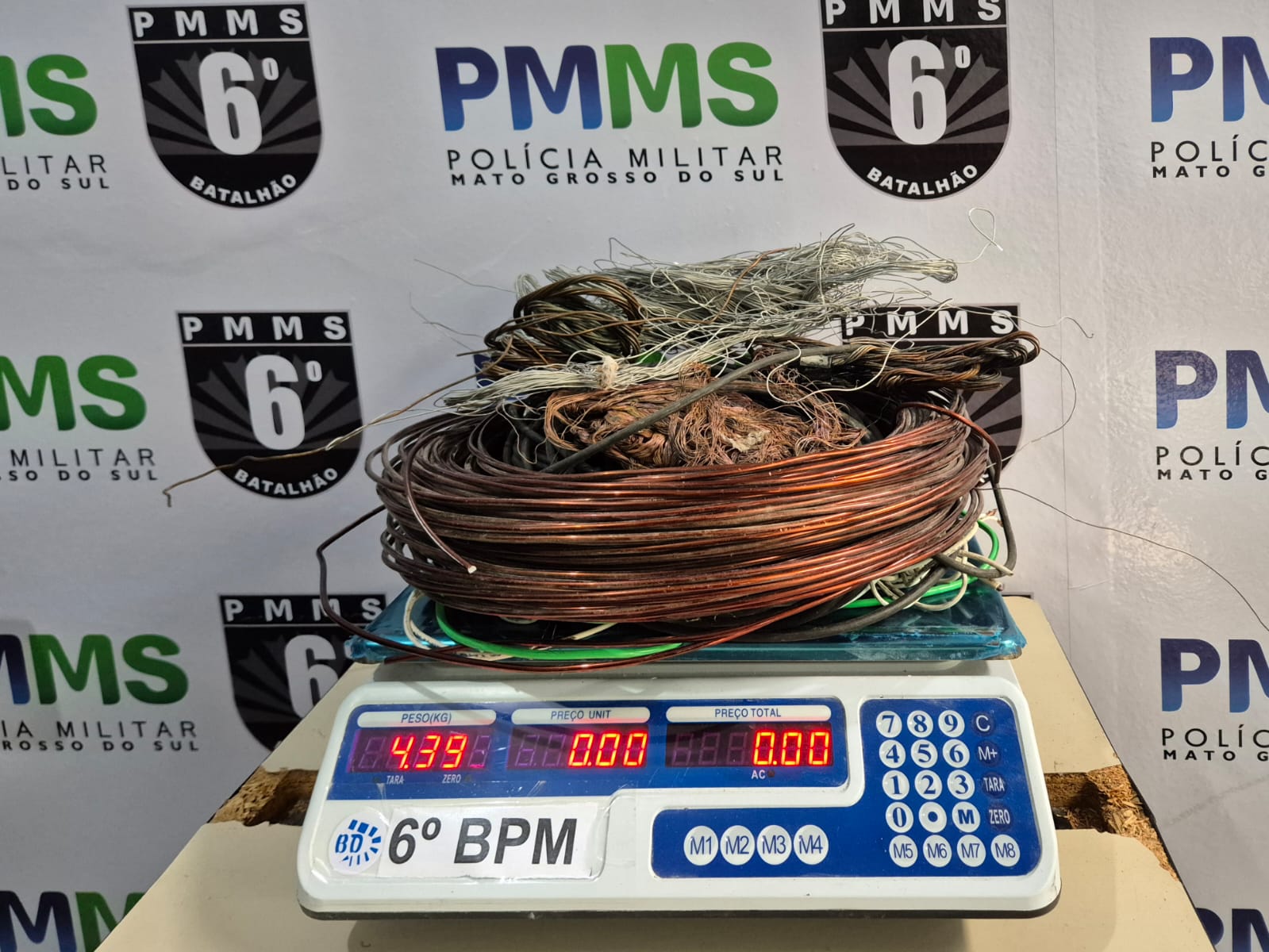 Ação Conjunta: Polícia Militar, Polícia Civil, Guarda Municipal e Coordenadoria de Fiscalização de Posturas Realizam Operação de Fiscalização, Prevenção e Repressão Qualificada Voltada ao Combate ao Furto e à Receptação de Cabos e Fios Metálicos em Corumbá. Ação Conjunta: Polícia Militar, Polícia Civil, Guarda Municipal e Coordenadoria de Fiscalização de Posturas Realizam Operação de Fiscalização, Prevenção e Repressão Qualificada Voltada ao Combate ao Furto e à Receptação de Cabos e Fios Metálicos em Corumbá.