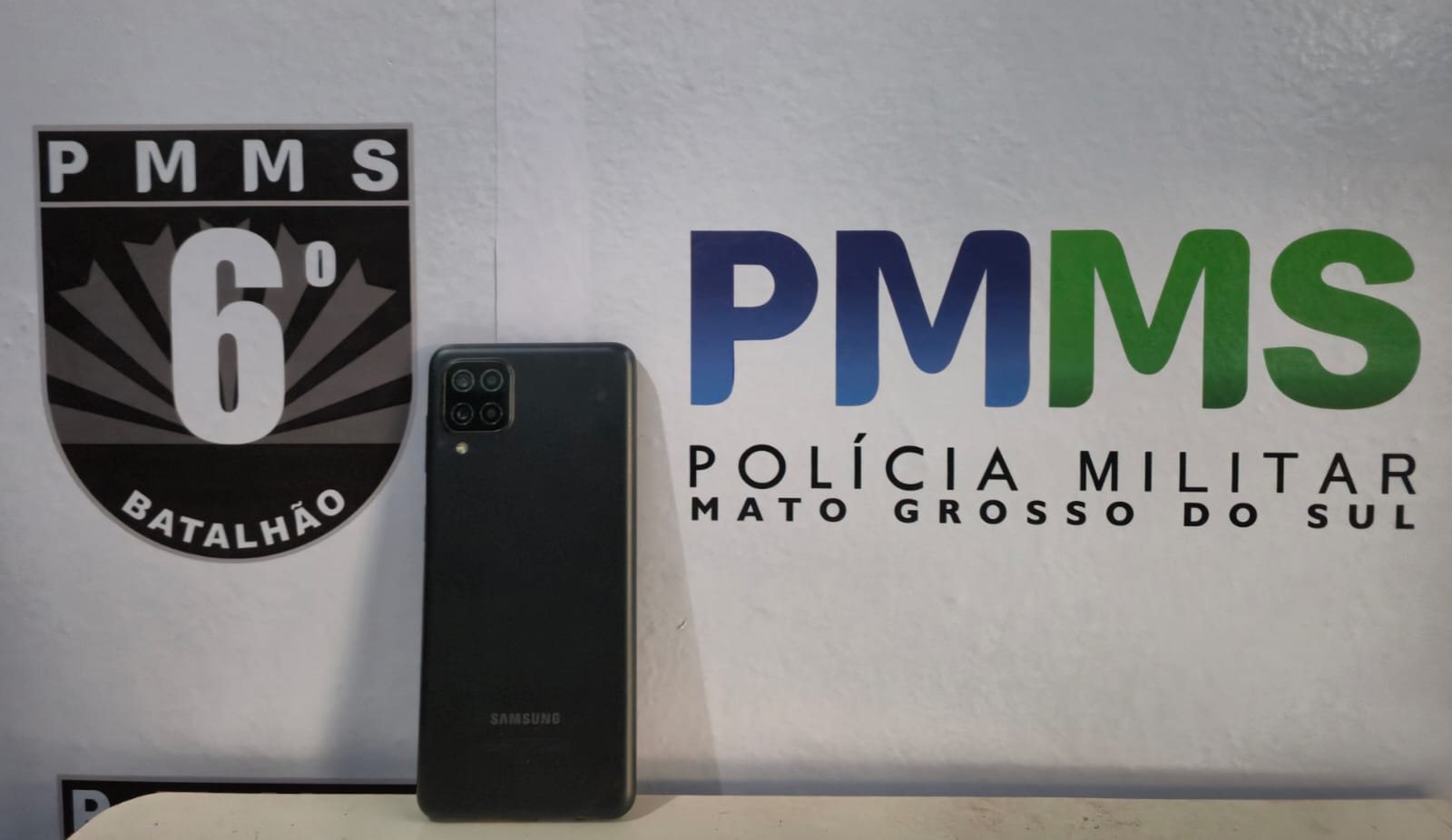 Polícia Militar Recupera Aparelho Celular em Corumbá. Polícia Militar Recupera Aparelho Celular em Corumbá.