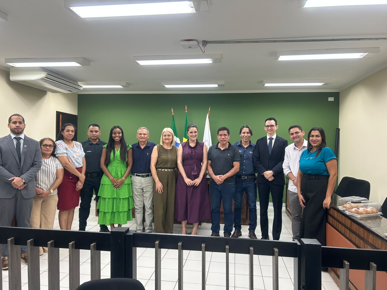 Polícia Militar participa de reunião estratégica para fortalecimento da segurança escolar em Sonora Polícia Militar participa de reunião estratégica para fortalecimento da segurança escolar em Sonora
