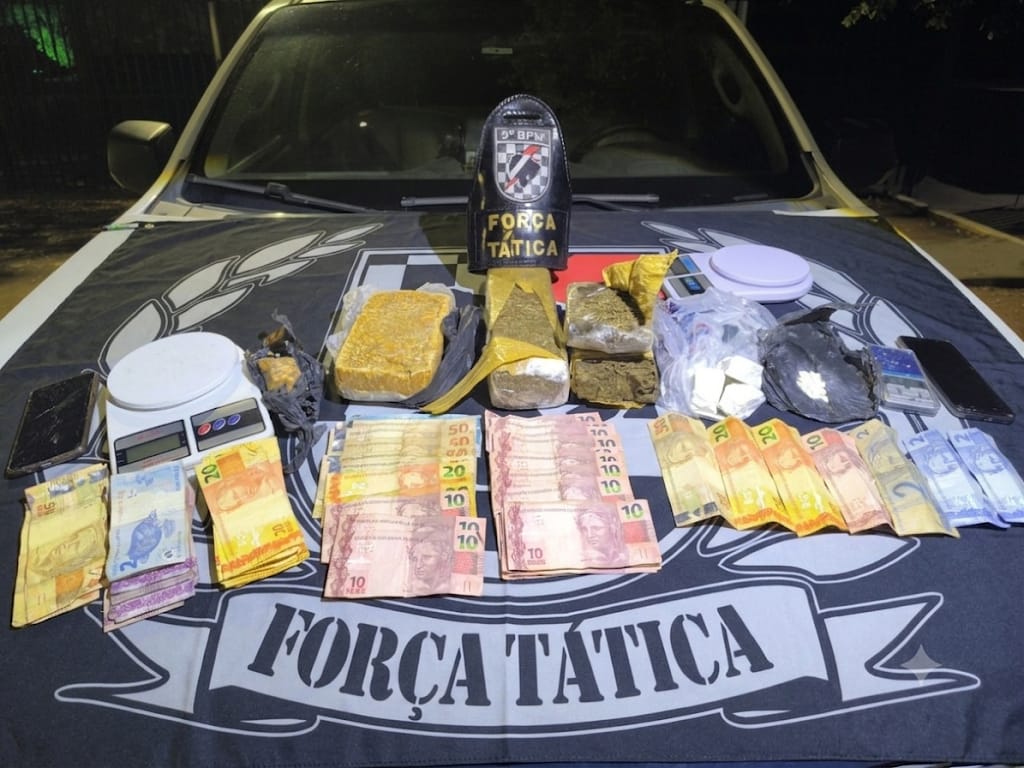 Polícia Militar apreende drogas e prende mulheres por tráfico em Coxim Polícia Militar apreende drogas e prende mulheres por tráfico em Coxim