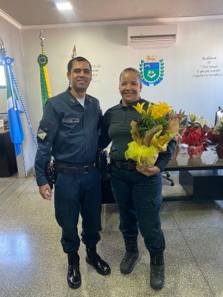 Em Três Lagoas, comandante do 2º Batalhão homenageia mães da unidade Em Três Lagoas, comandante do 2º Batalhão homenageia mães da unidade