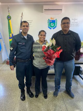 Em Três Lagoas, comandante do 2º Batalhão homenageia mães da unidade Em Três Lagoas, comandante do 2º Batalhão homenageia mães da unidade