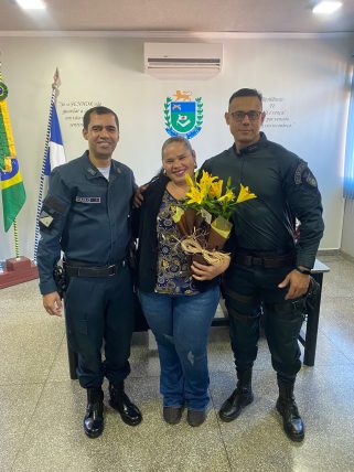 Em Três Lagoas, comandante do 2º Batalhão homenageia mães da unidade Em Três Lagoas, comandante do 2º Batalhão homenageia mães da unidade